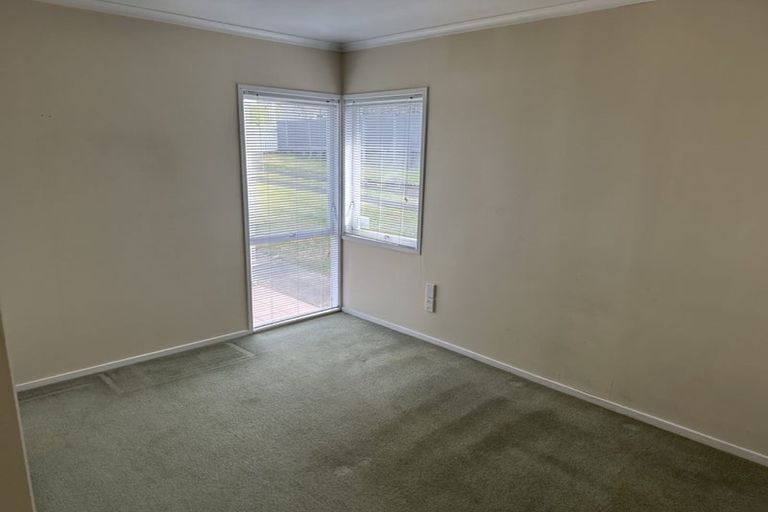 Photo of property in 1/9 East Coast Road, Milford, Auckland, 0620