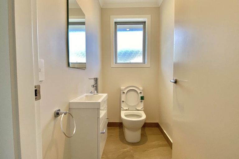 Photo of property in 106 Melksham Drive, Churton Park, Wellington, 6037