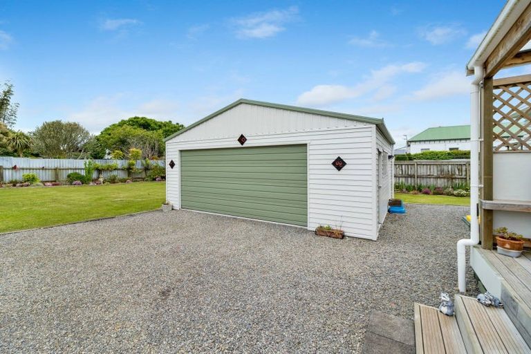 Photo of property in 68 Conway Road, Eltham, 4322