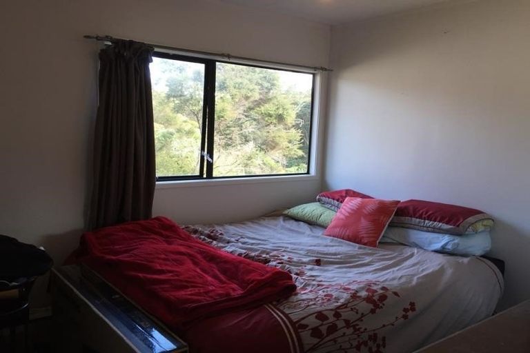 Photo of property in 126 Spinella Drive, Bayview, Auckland, 0629