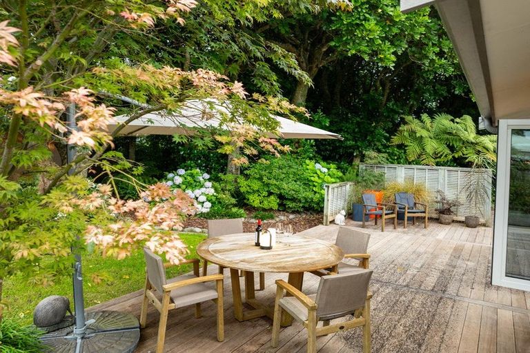 Photo of property in 54 Kohekohe Road, Waikanae, 5036