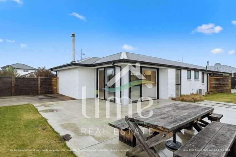 Photo of property in 3 Pegasus Main Street, Pegasus, 7612