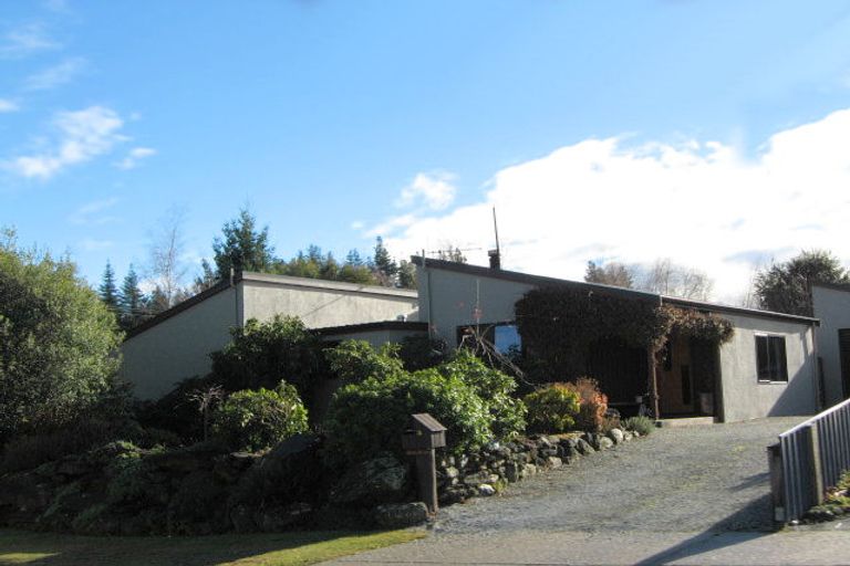 Photo of property in 3 Wilkin Road, Wanaka, 9305