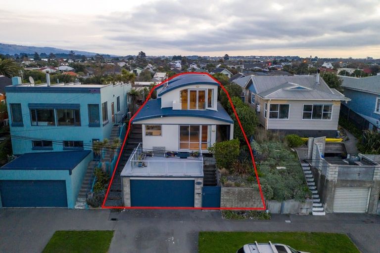 Photo of property in 378 Marine Parade, South New Brighton, Christchurch, 8062