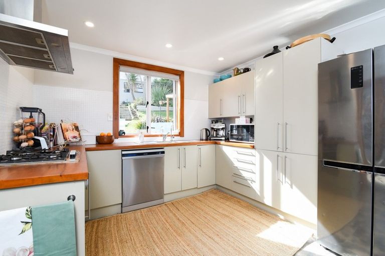 Photo of property in 44 Tomahawk Road, Andersons Bay, Dunedin, 9013