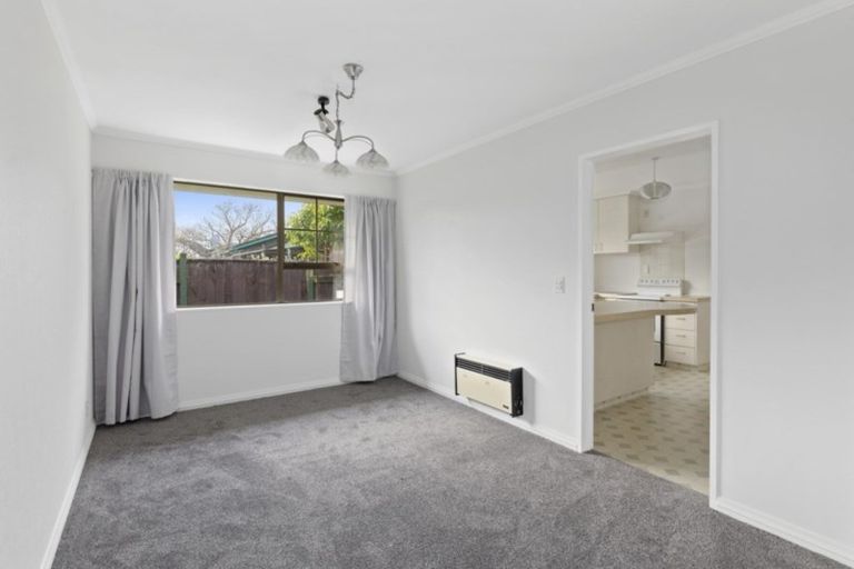 Photo of property in 27 Waddington Drive, Naenae, Lower Hutt, 5011