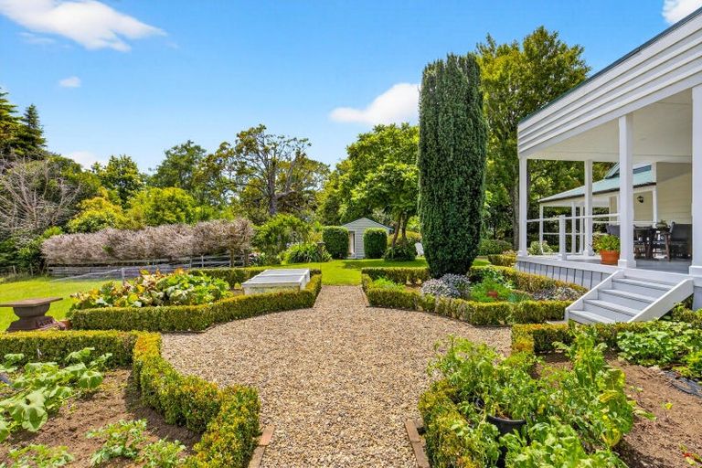 Photo of property in 127a Access Road, Kumeu, 0891