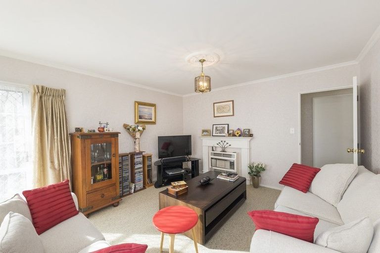 Photo of property in 23 Rangitira Avenue, Palmerston North, 4414