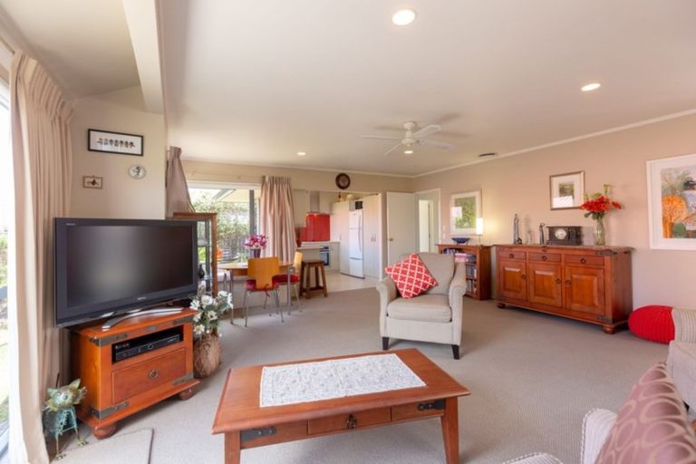 Photo of property in 1/25 Stead Crescent, Stoke, Nelson, 7011