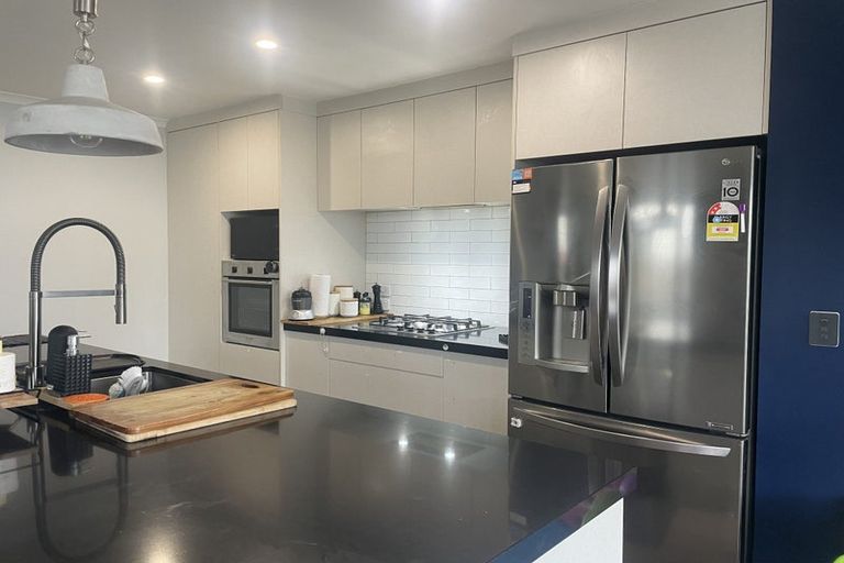 Photo of property in 10 Hopuni Way, Takanini, 2112