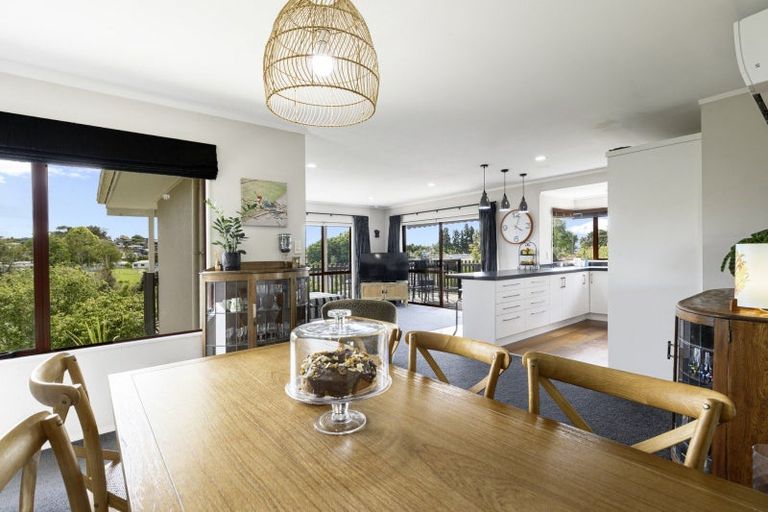 Photo of property in 22 Little John Drive, Bellevue, Tauranga, 3110