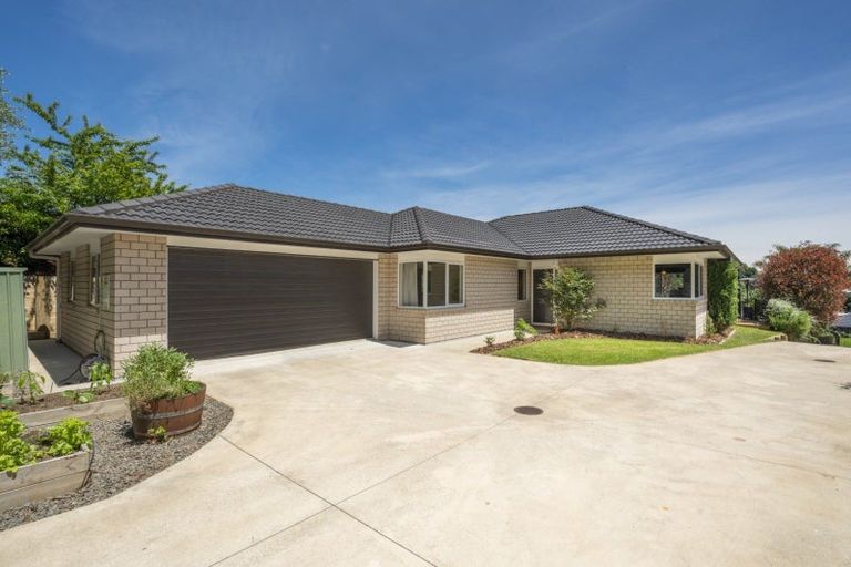 Photo of property in 35 Danny Place, Pyes Pa, Tauranga, 3112