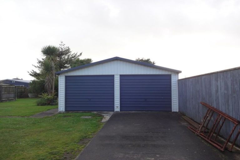 Photo of property in 215 Palmerston Street, Westport, 7825