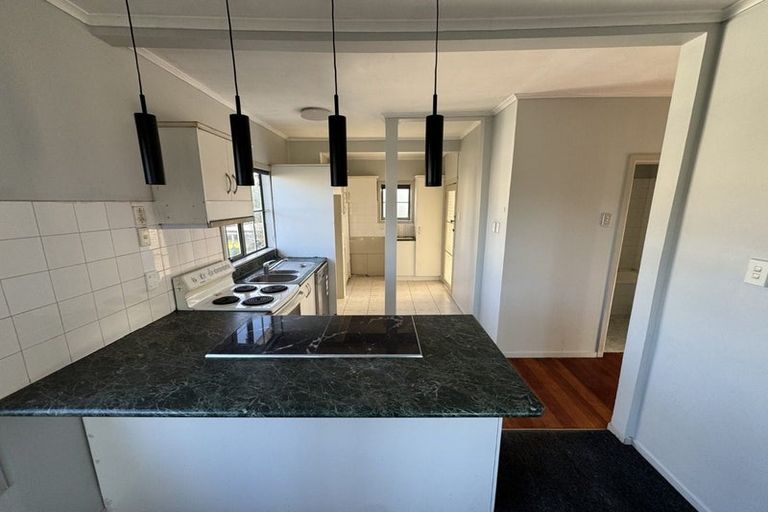 Photo of property in 17 Gray Avenue, Mangere East, Auckland, 2024
