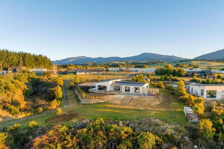 Photo of property in 11 Rangikatea Road, Omori, Turangi, 3381