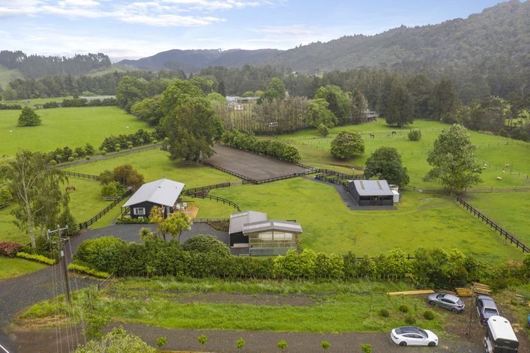 Photo of property in 2493 Hunua Road, Hunua, Papakura, 2583
