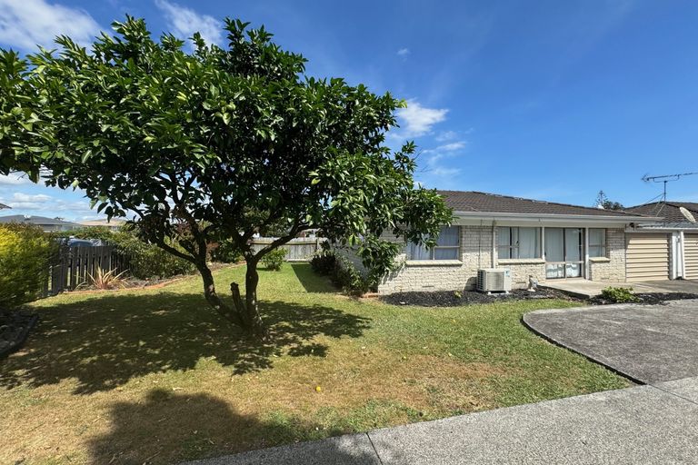Photo of property in 1/13 Royal Arch Place, Rosehill, Papakura, 2113