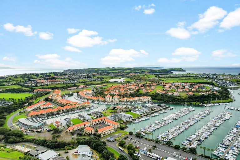 Photo of property in 17 Nautilus Drive, Gulf Harbour, Whangaparaoa, 0930