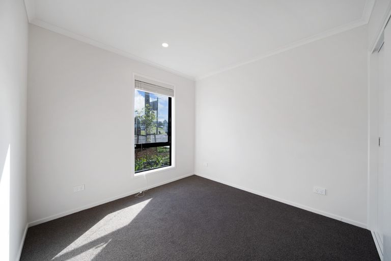 Photo of property in 5 Settlement Road, Papakura, 2110