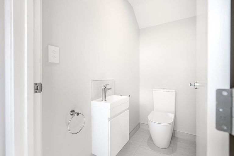 Photo of property in 60 Scenic Rise, Rototuna North, 3281