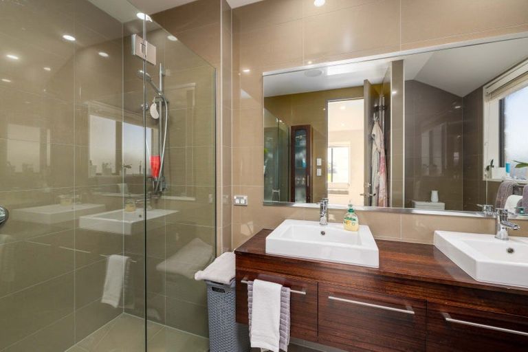 Photo of property in 18 Mara-kai Place, Pegasus, 7612