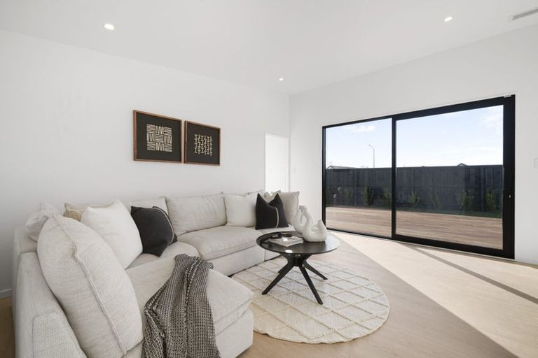 Photo of property in 12 Sutton Street, Rangiora, 7400