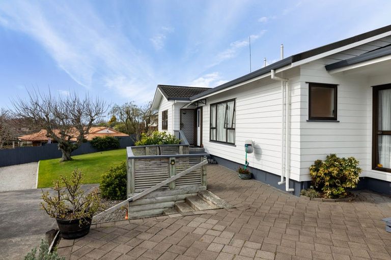 Photo of property in 43 Lansdowne Crescent, Glenview, Hamilton, 3206