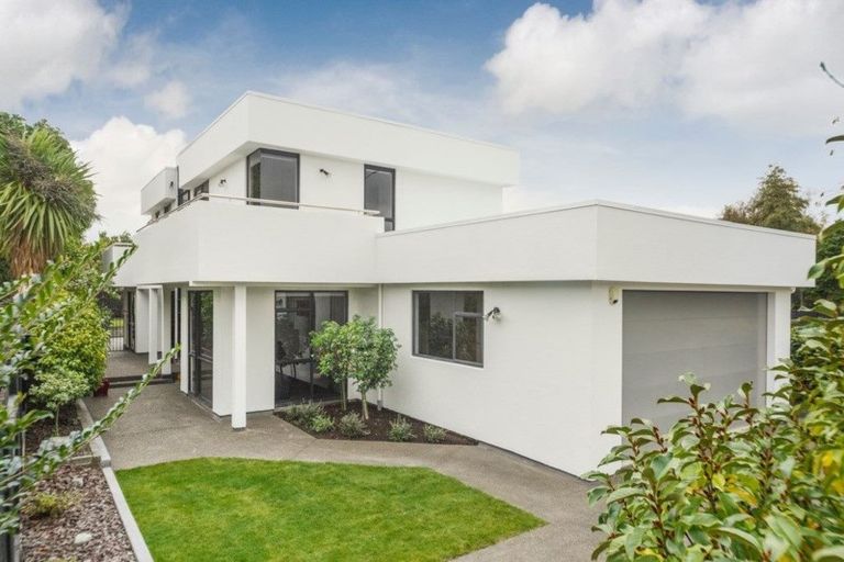 Photo of property in 61 Jickell Street, Hokowhitu, Palmerston North, 4410