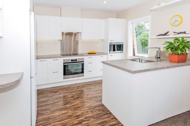 Photo of property in 12 Lee Street, Southbridge, 7602