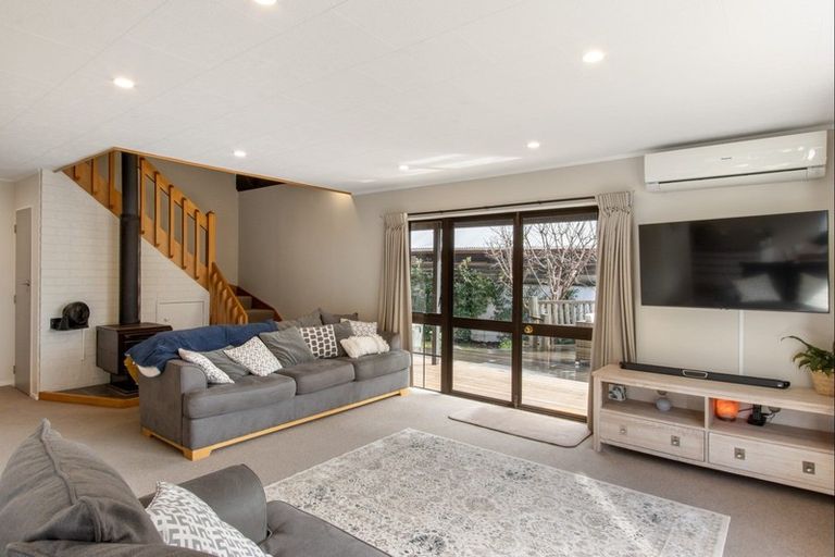 Photo of property in 17 Cedar Road, Te Awanga, 4102