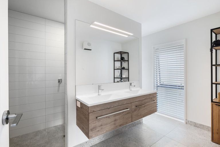 Photo of property in 84 Pakanga Grove, Pyes Pa, Tauranga, 3112