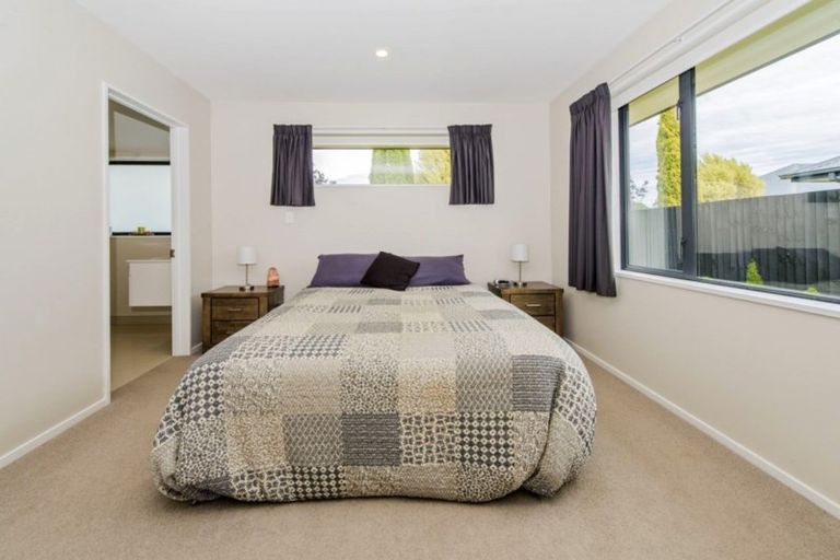 Photo of property in 6 Walter Place, Kirwee, Darfield, 7571