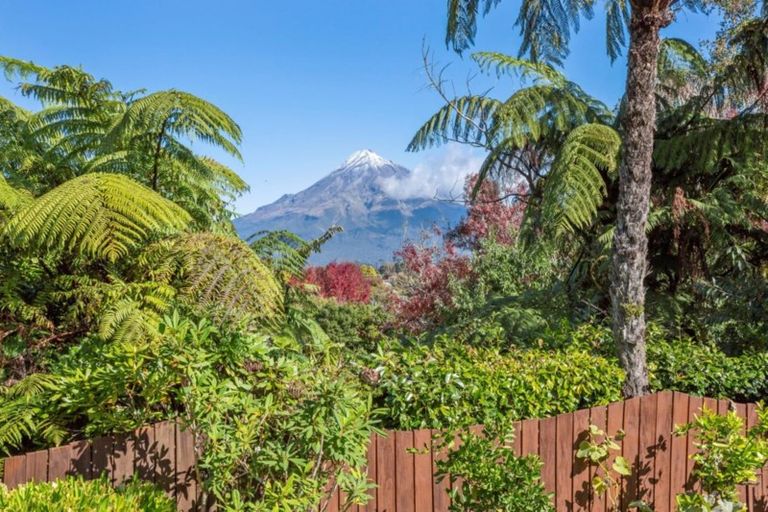 Photo of property in 60 Konini Street, Inglewood, 4330