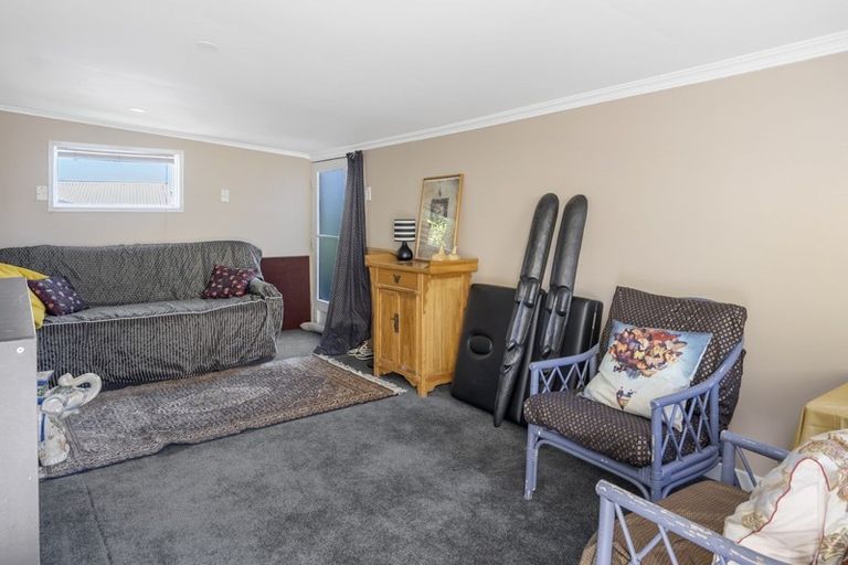 Photo of property in 143a Waikawa Road, Picton, 7220