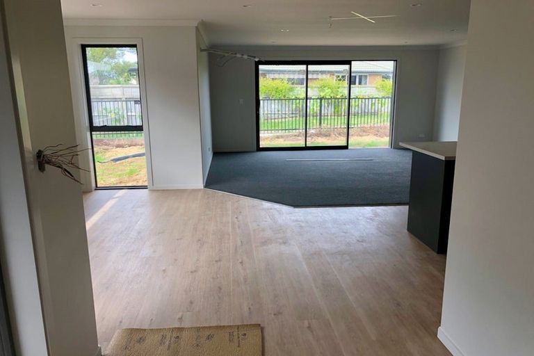 Photo of property in 35 William Paul Street, Cambridge, 3434