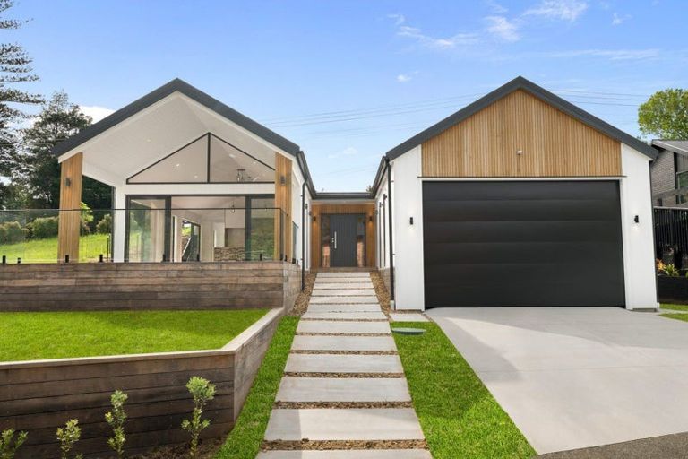 Photo of property in 7 Kaihuia Lane, Clevedon, 2582