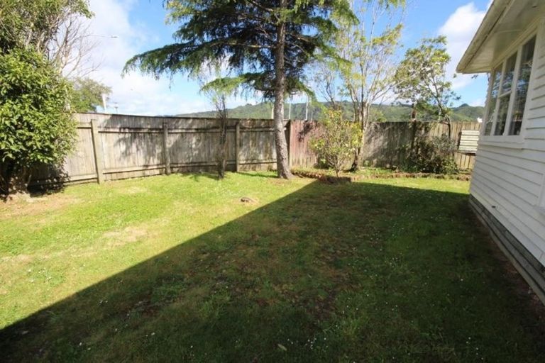 Photo of property in 5a Mangaroa Hill Road, Clouston Park, Upper Hutt, 5018