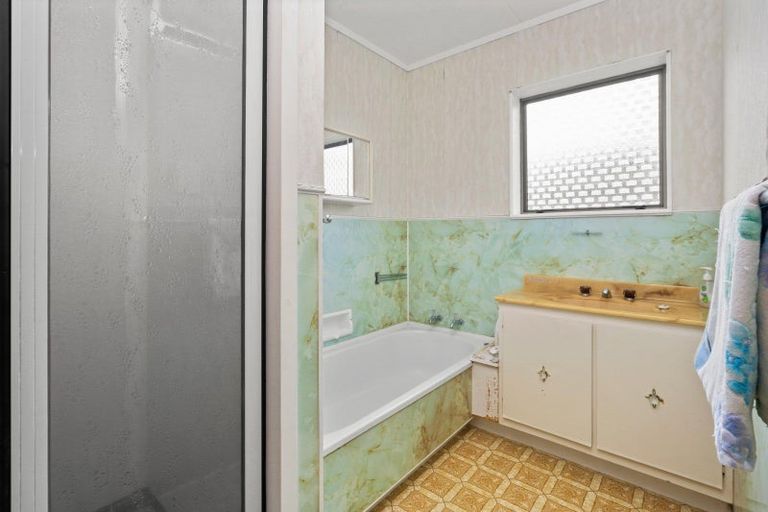 Photo of property in 8a Carr Street, Te Kamo, Whangarei, 0112