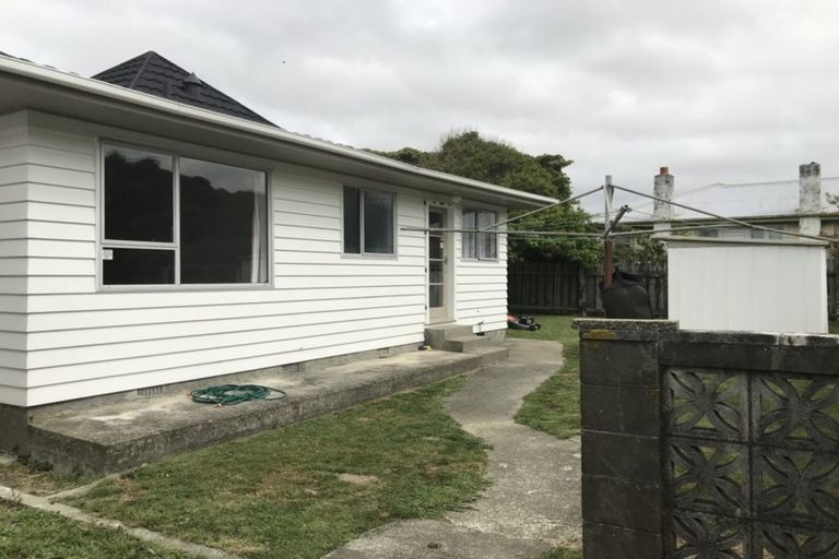 Photo of property in 21a Beauchamp Street, Tawa, Wellington, 5028