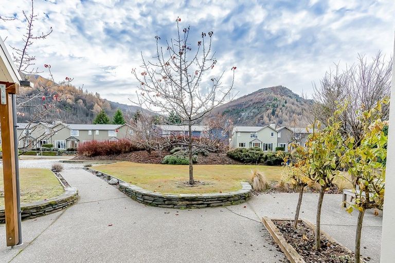 Photo of property in Butel Park, 38 Essex Avenue, Arrowtown, 9302