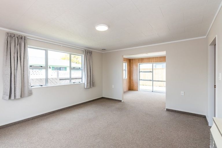Photo of property in 50c Winchester Street, Levin, 5510
