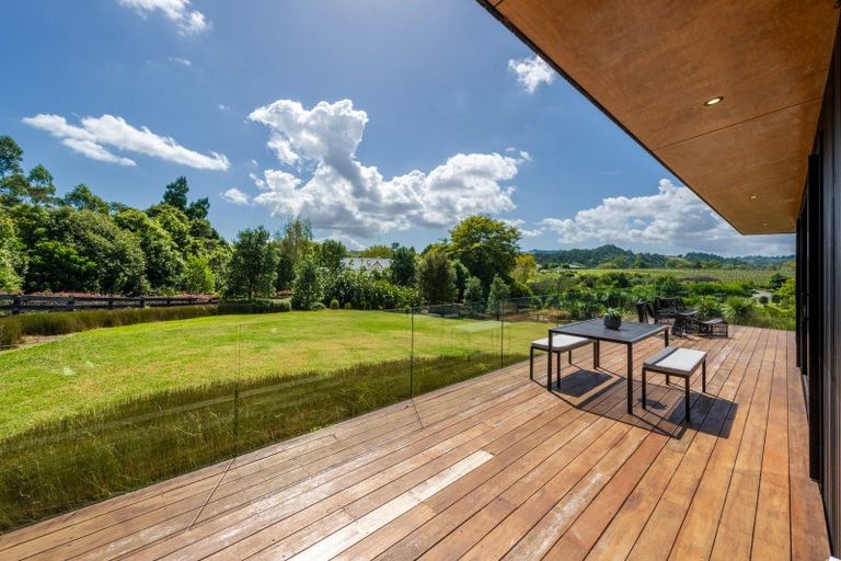 Photo of property in 27 Brownhill Road, Whitford, Manurewa, 2576