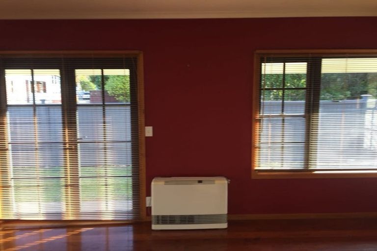 Photo of property in 1a Roy Street, Tawa, Wellington, 5028