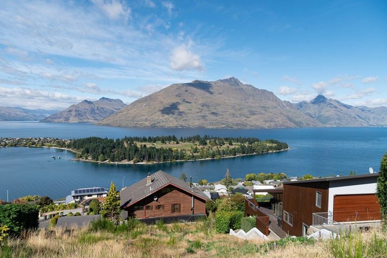 Photo of property in 7 Bolton Lane, Queenstown, 9300