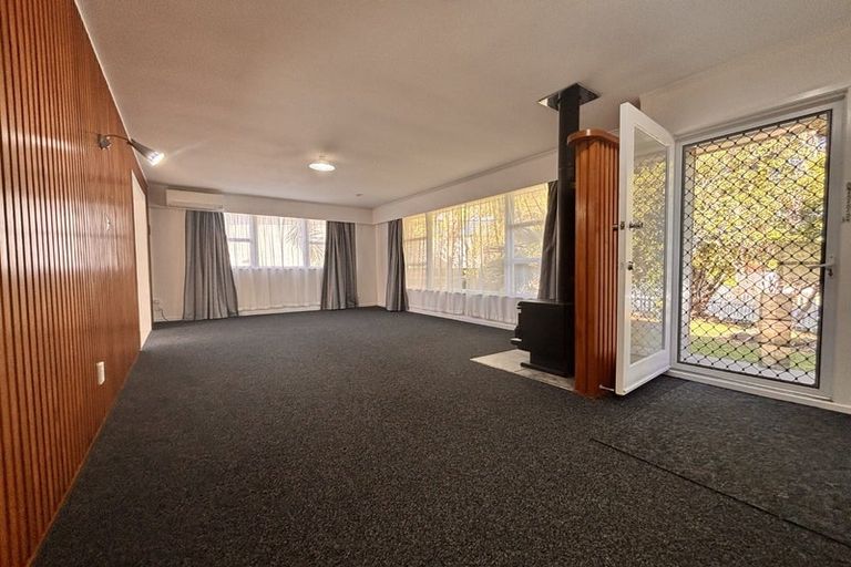 Photo of property in 12 Moa Place, Onerahi, Whangarei, 0110