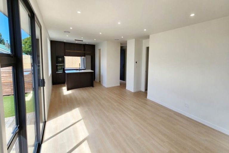 Photo of property in 46a Fitzroy Road, Fitzroy, New Plymouth, 4312