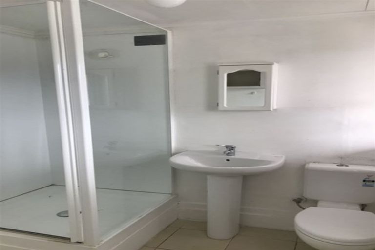 Photo of property in 34 Ellis Avenue, Mount Roskill, Auckland, 1041