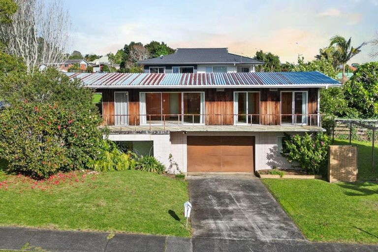 Photo of property in 12 The Boulevard, Sunnyhills, Auckland, 2010