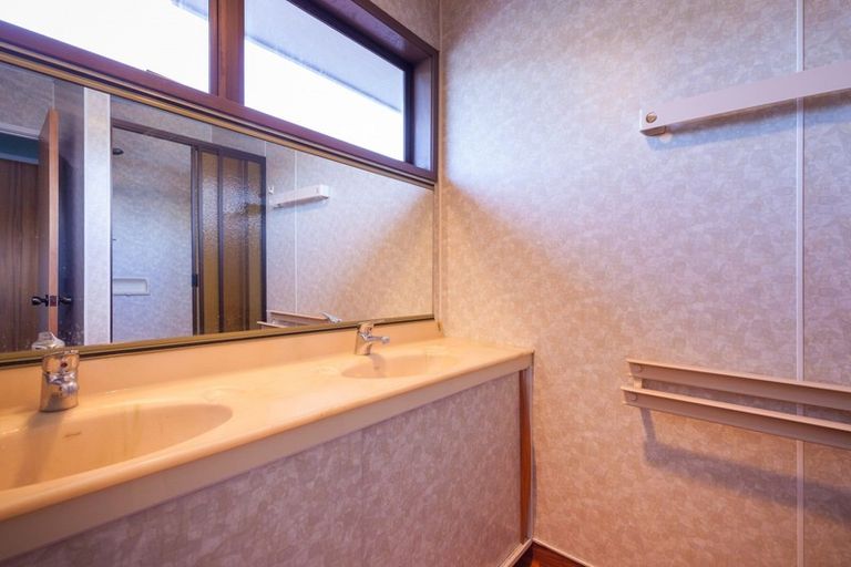 Photo of property in 26a Breakwater Road, Moturoa, New Plymouth, 4310