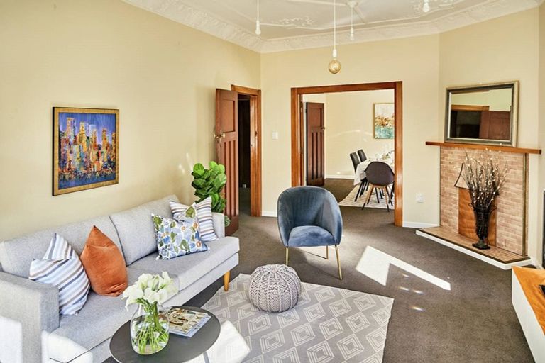 Photo of property in 22 Selwyn Terrace, Thorndon, Wellington, 6011